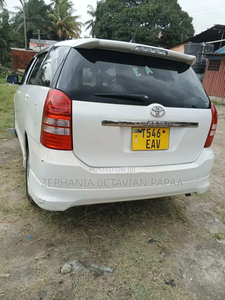 Toyota Wish 2005 White