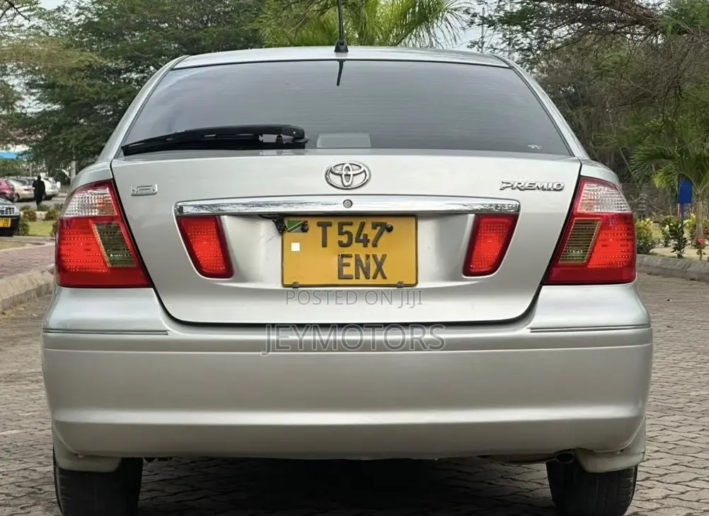 Toyota Premio 2005 Silver