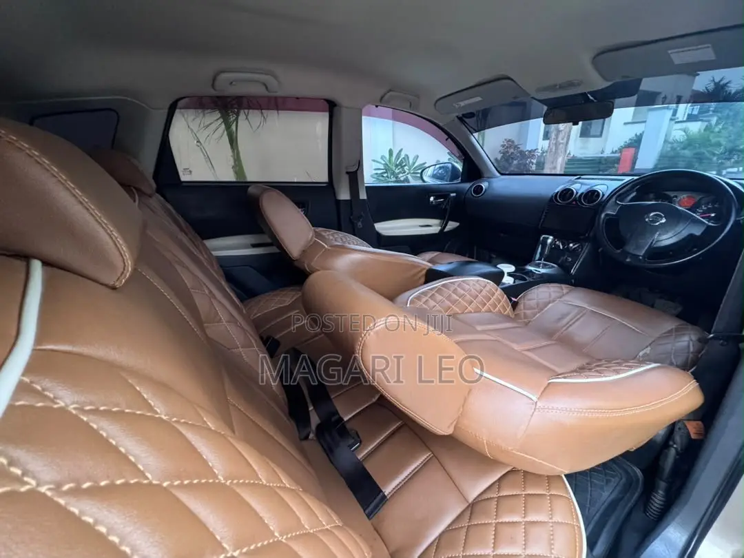 Nissan Dualis 2008 Beige