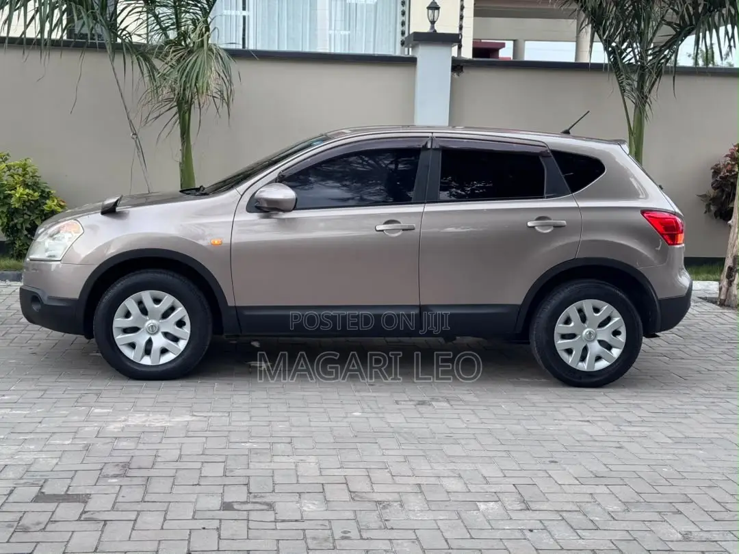 Nissan Dualis 2008 Beige