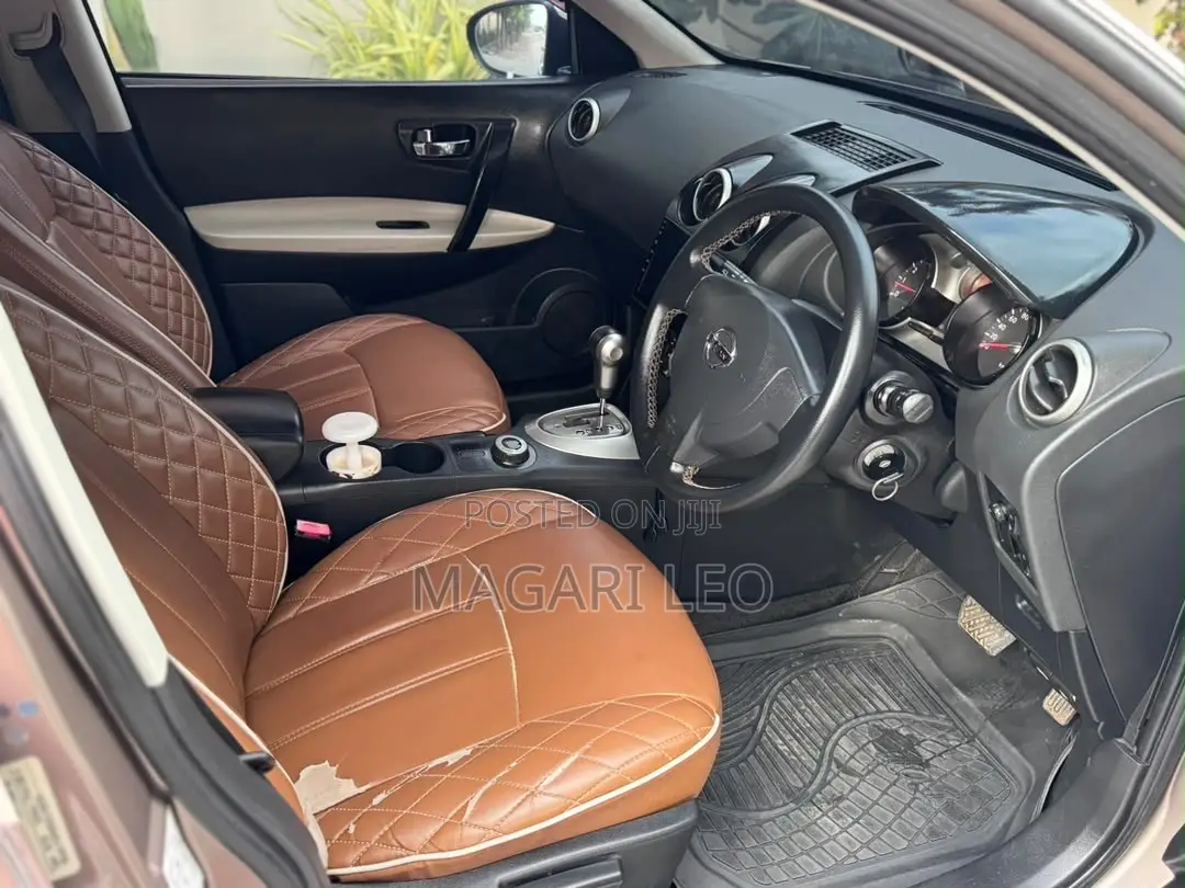 Nissan Dualis 2008 Beige