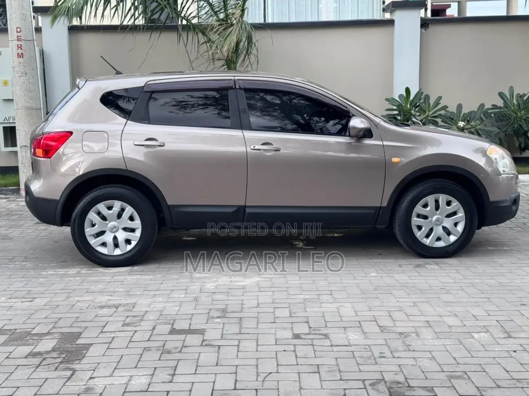 Nissan Dualis 2008 Beige