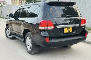 Toyota Land Cruiser 4.5 V8 GXR 2010 Black