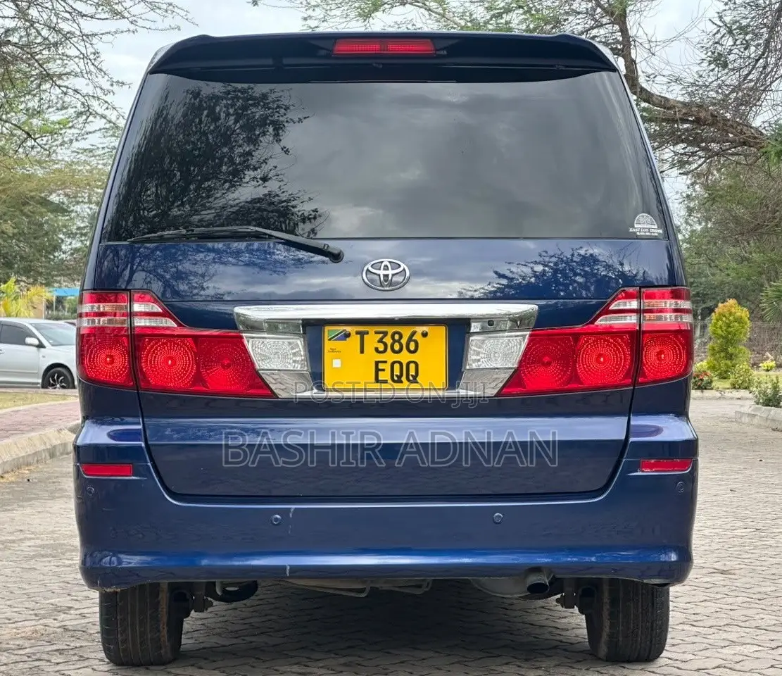 Toyota Alphard 2.4 Petrol FWD 2006 Blue
