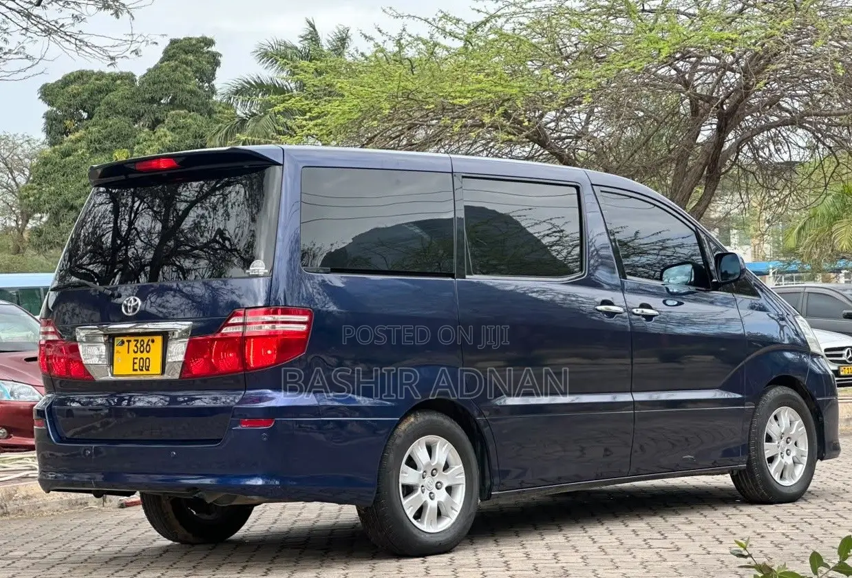 Toyota Alphard 2.4 Petrol FWD 2006 Blue