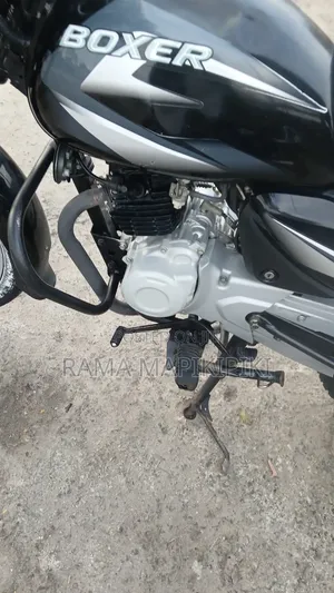 Bajaj Boxer 125 2024 Black