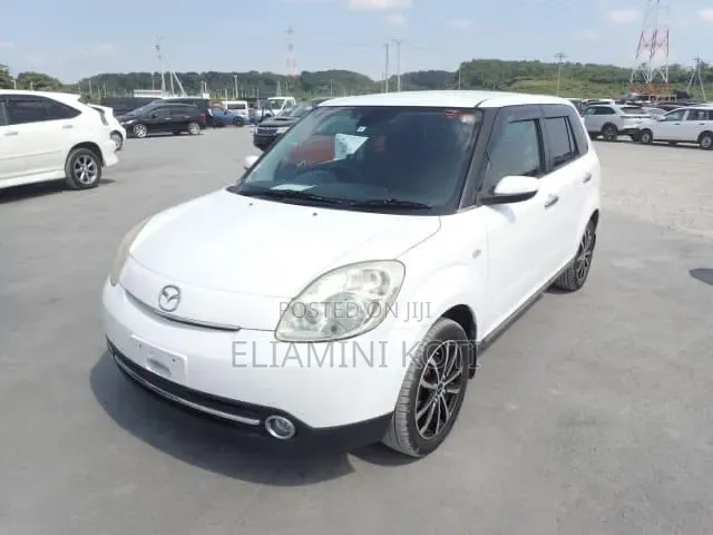 Mazda Verisa 2009 White