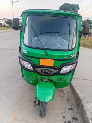 Bajaj Avenger 200 2025 Blue