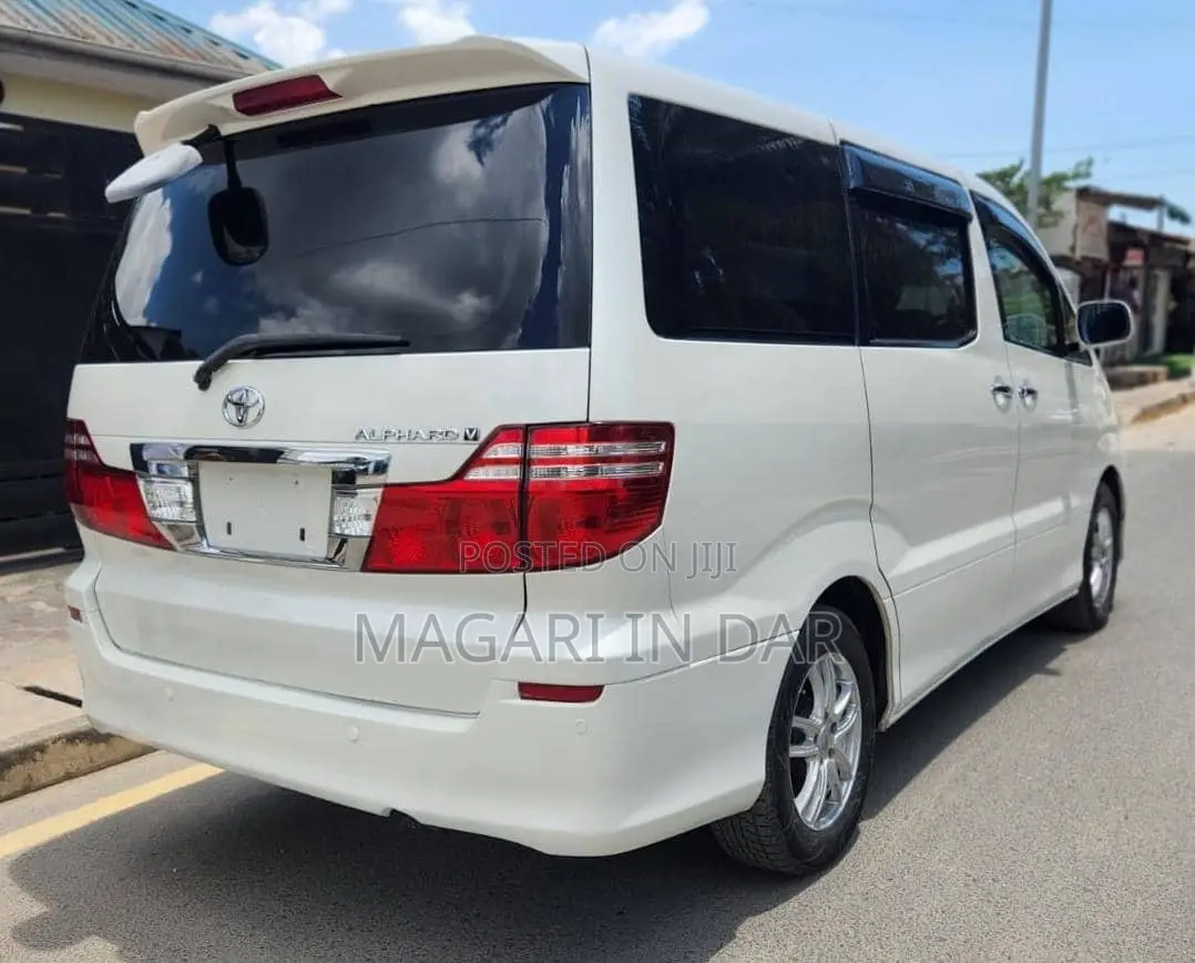 Toyota Alphard 2006 White