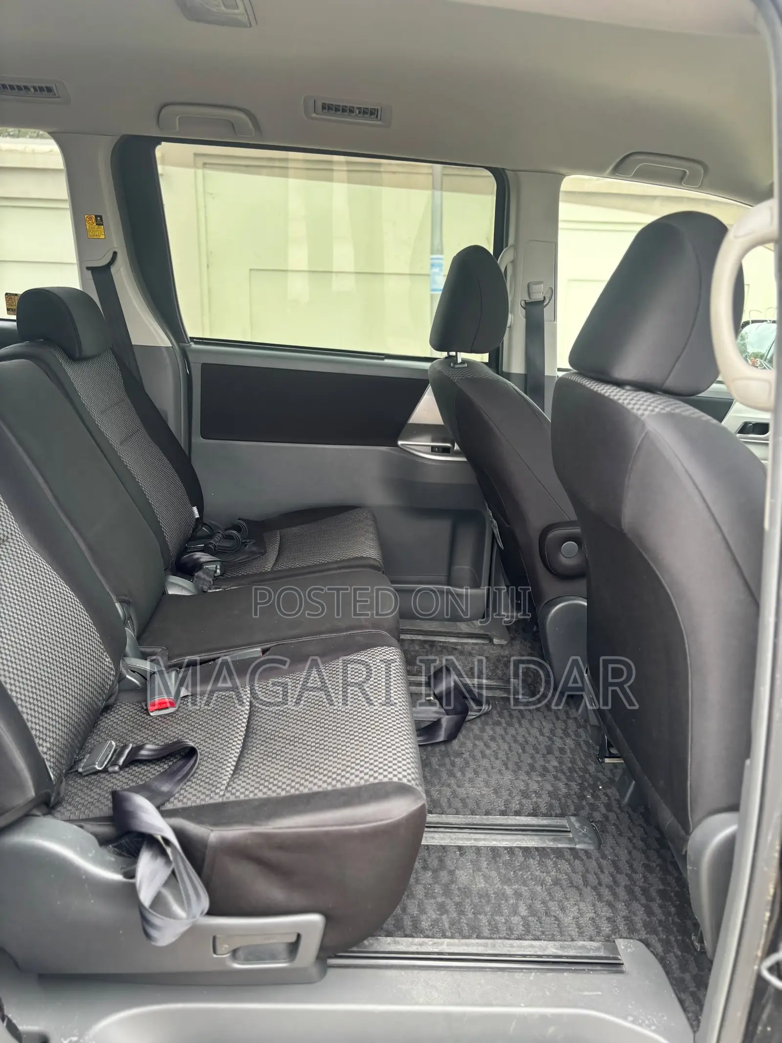 Toyota Noah 2009 Black