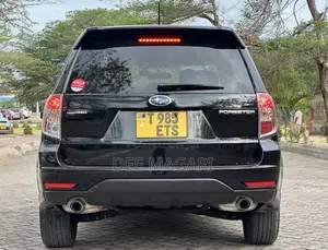 Subaru Forester 2012 Black