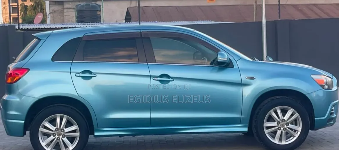 Mitsubishi RVR 2013 Blue