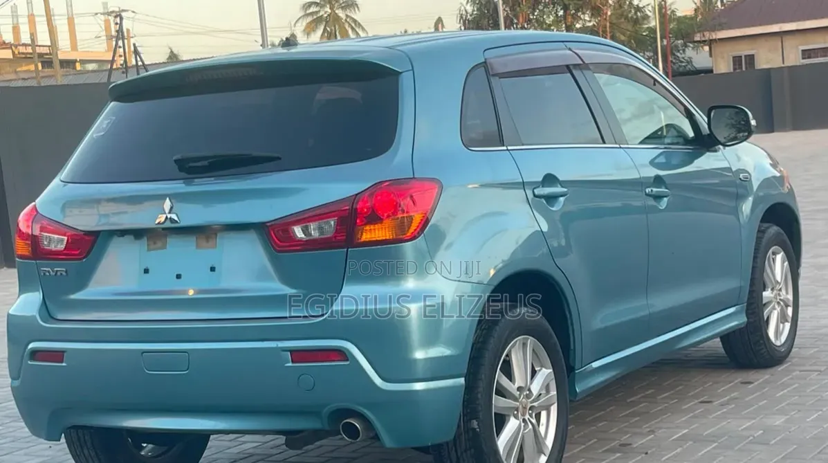 Mitsubishi RVR 2013 Blue