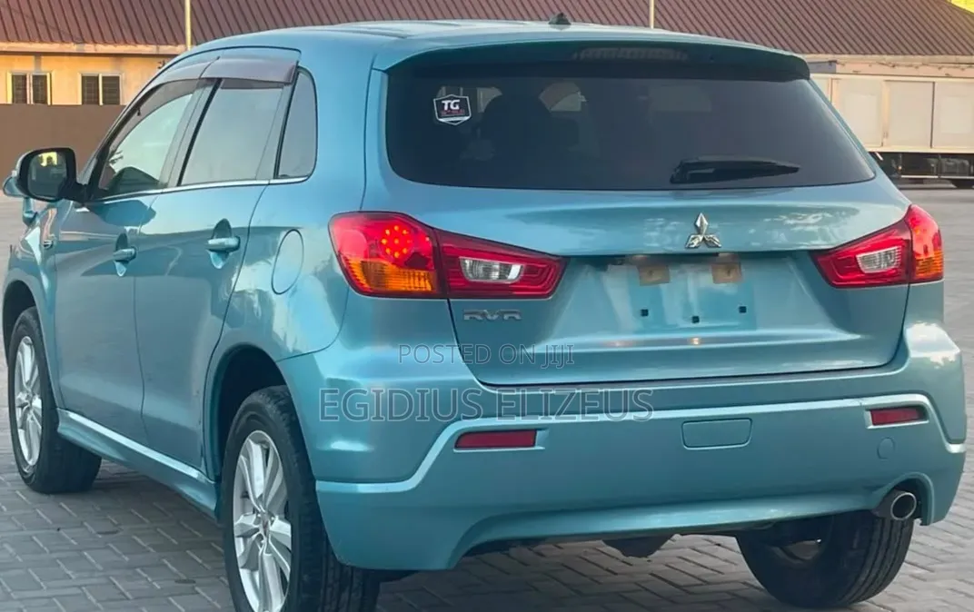 Mitsubishi RVR 2013 Blue