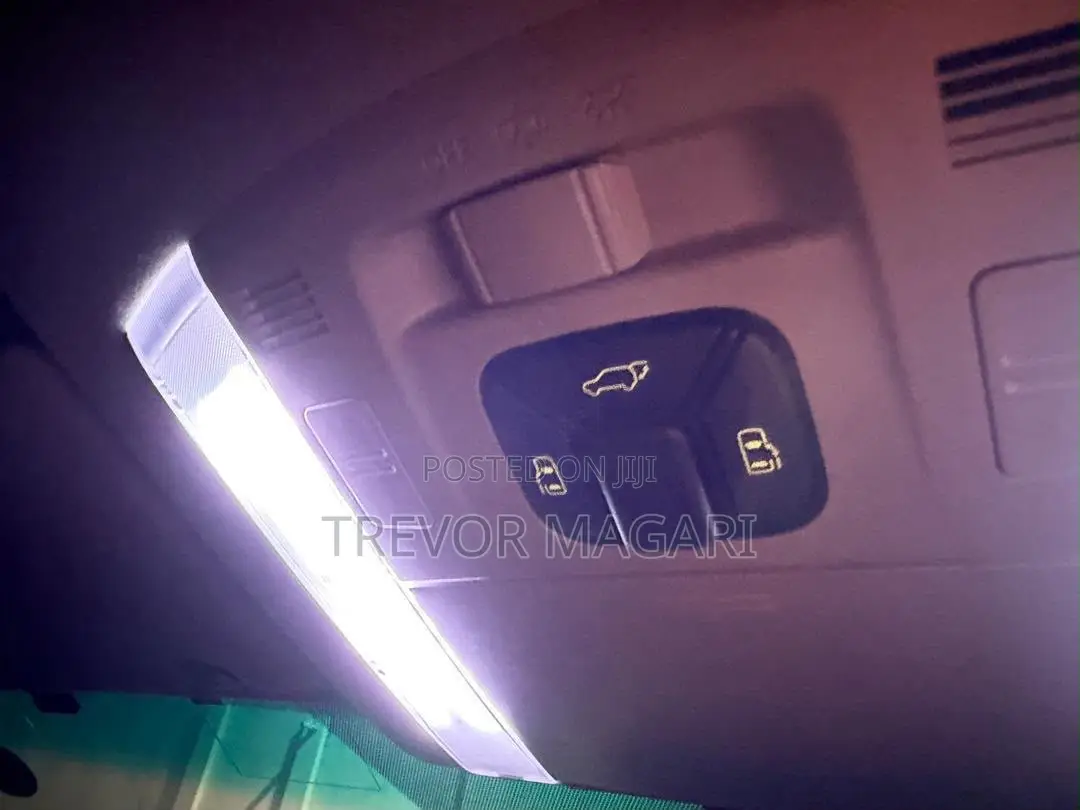 Toyota Vellfire 2010 Black