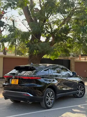 Toyota Harrier 2021 Black