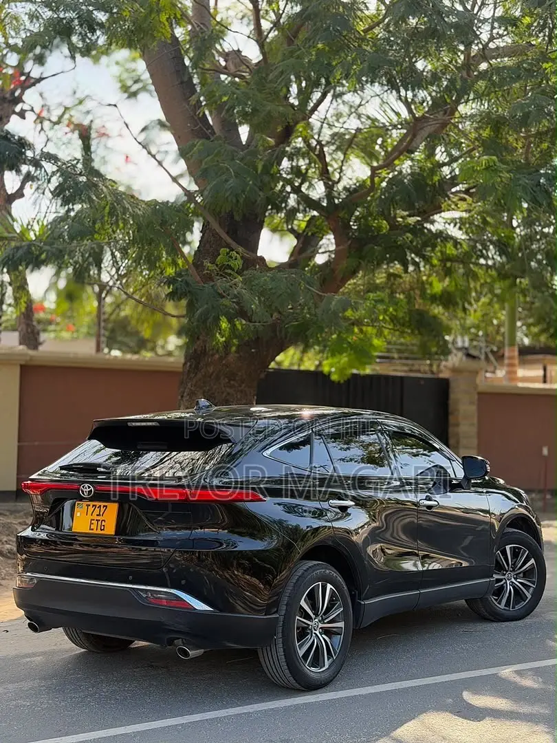 Toyota Harrier 2021 Black