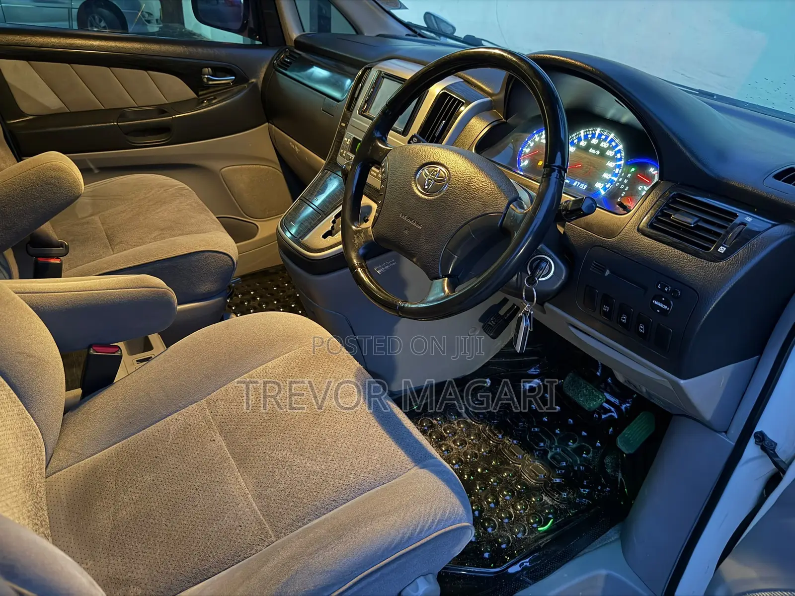 Toyota Alphard 2007 White
