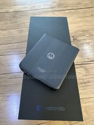 New Motorola Razr 50 Ultra 512 GB Black