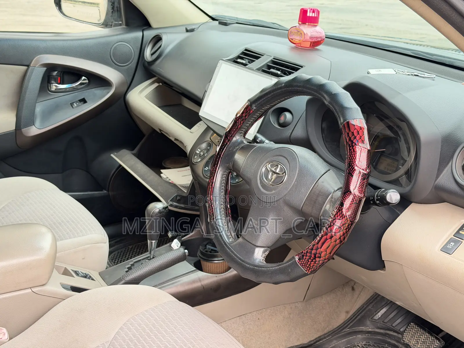 Toyota Vanguard 2010 Black