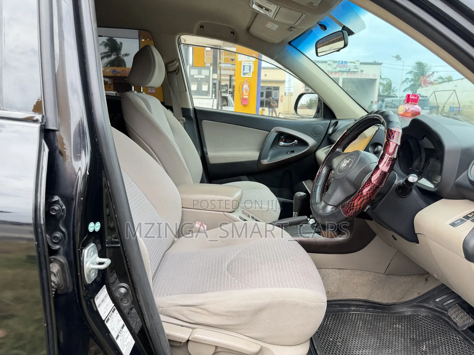 Toyota Vanguard 2010 Black