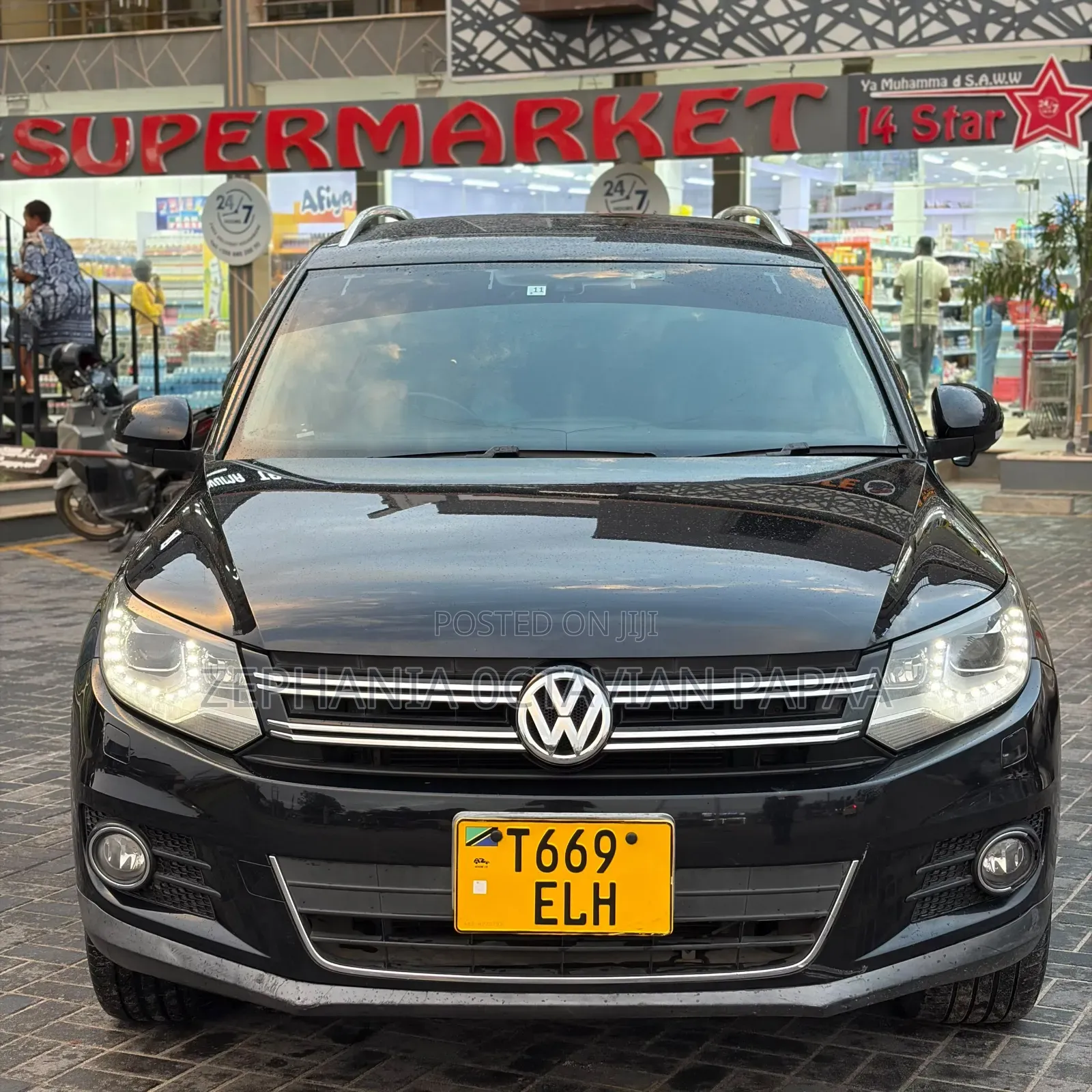 Volkswagen Tiguan 2011 Black