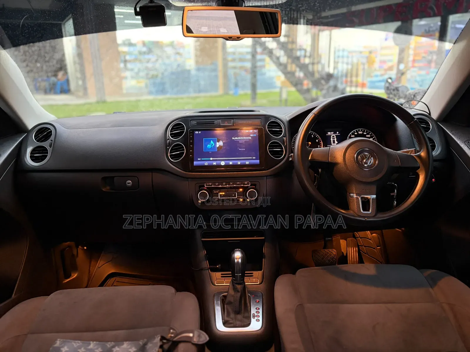 Volkswagen Tiguan 2011 Black