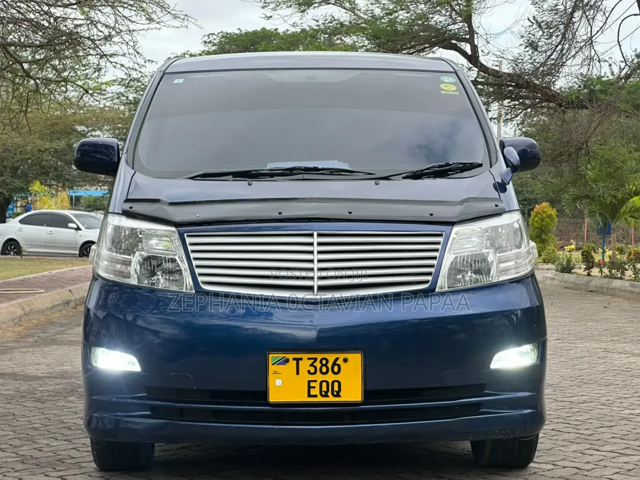 Toyota Alphard 2006 Blue