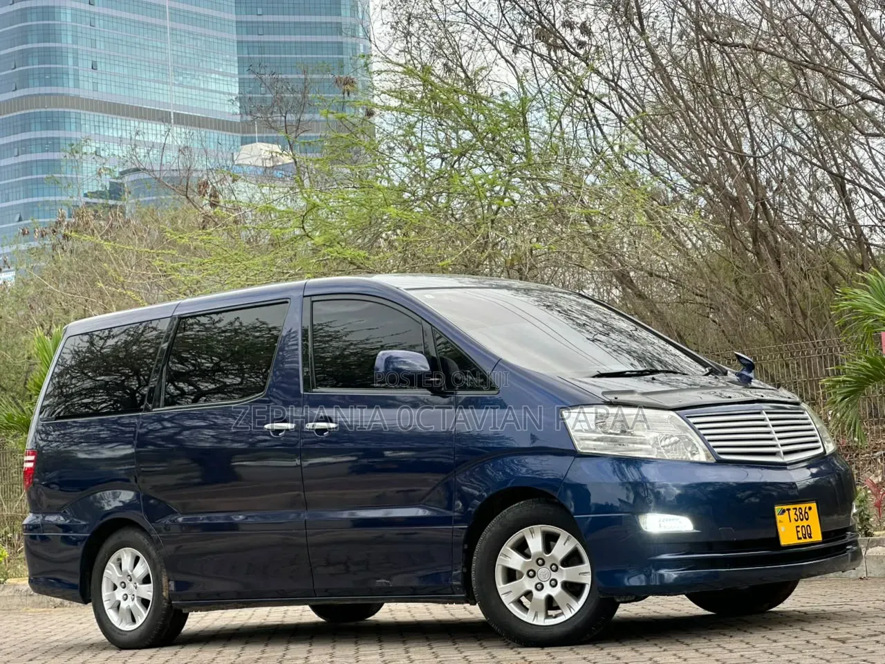 Toyota Alphard 2006 Blue