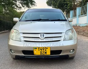 Toyota IST 2005 Beige