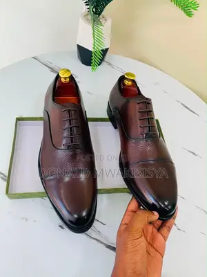 Men Cap Toe Oxford Shoe