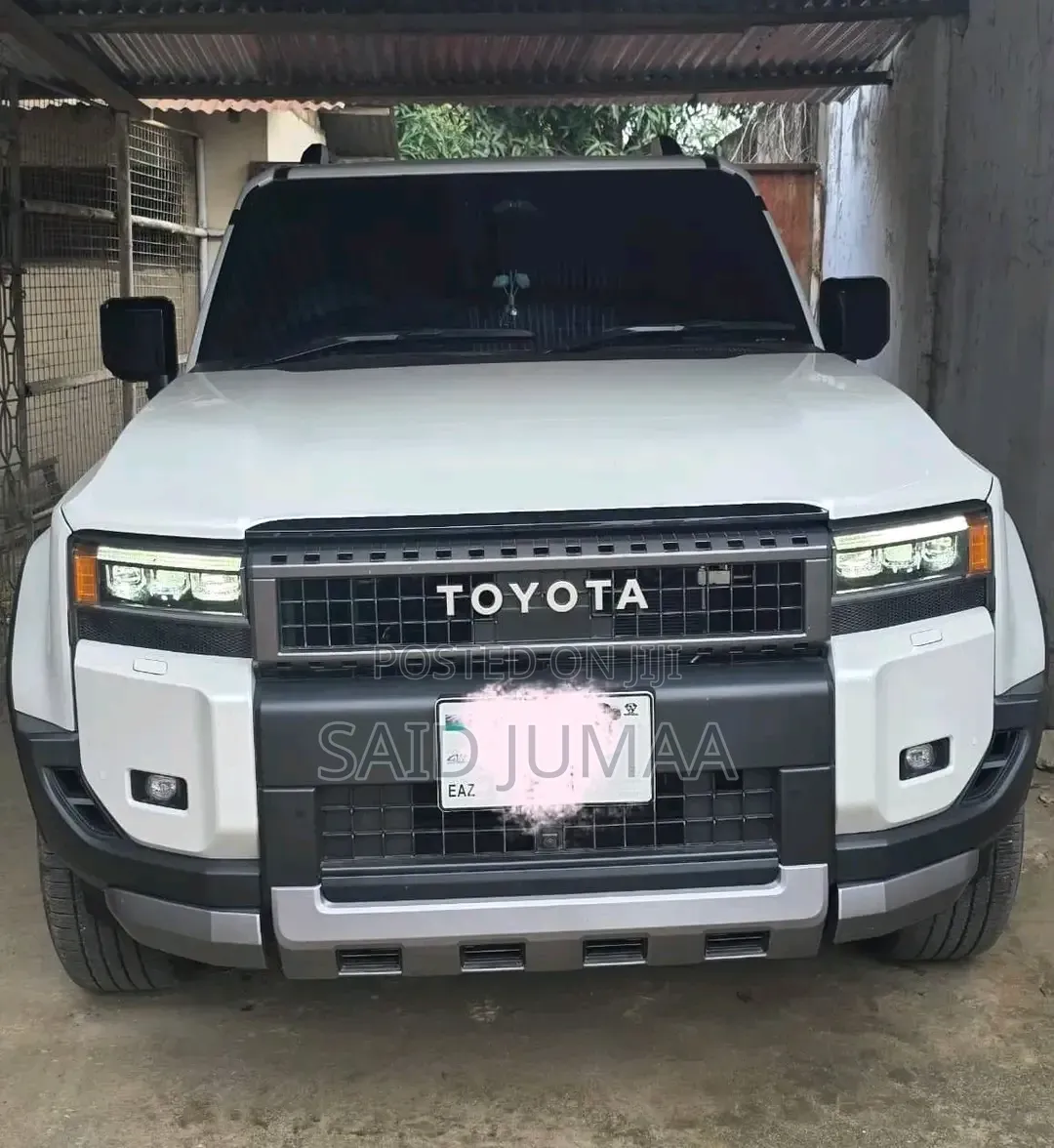 Toyota Land Cruiser Prado 2.8 2025 White