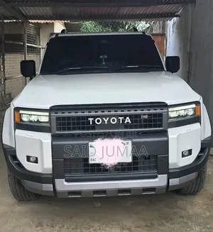 Toyota Land Cruiser Prado 2.8 2025 White