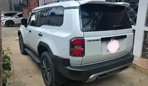 Toyota Land Cruiser Prado 2.8 2025 White