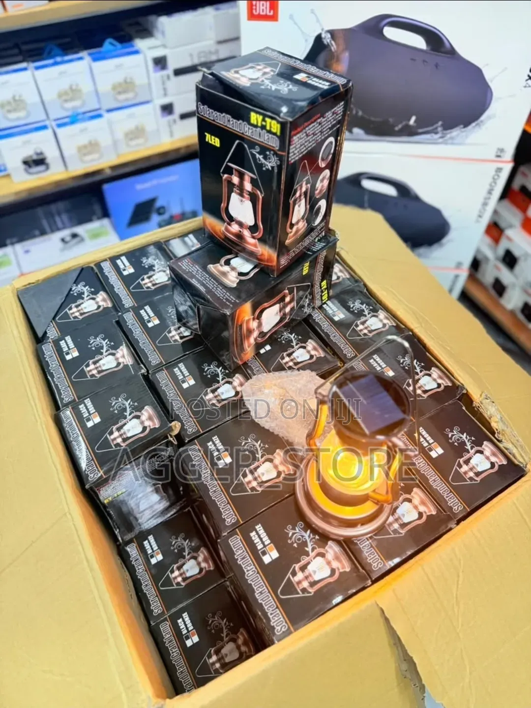 Solar and Hand Crank LED Lantern Lights (Chemli Ya Solar)