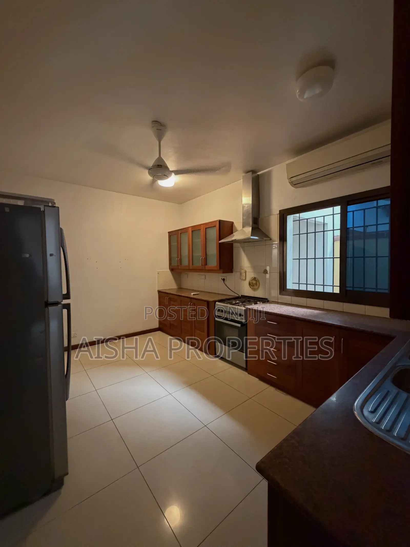 4bdrm Villa in Oyster Bay for rent