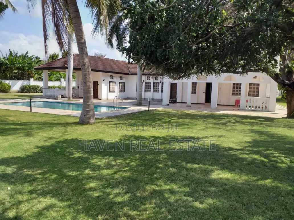 Furnished 8bdrm House in Mbezi Beach for rent