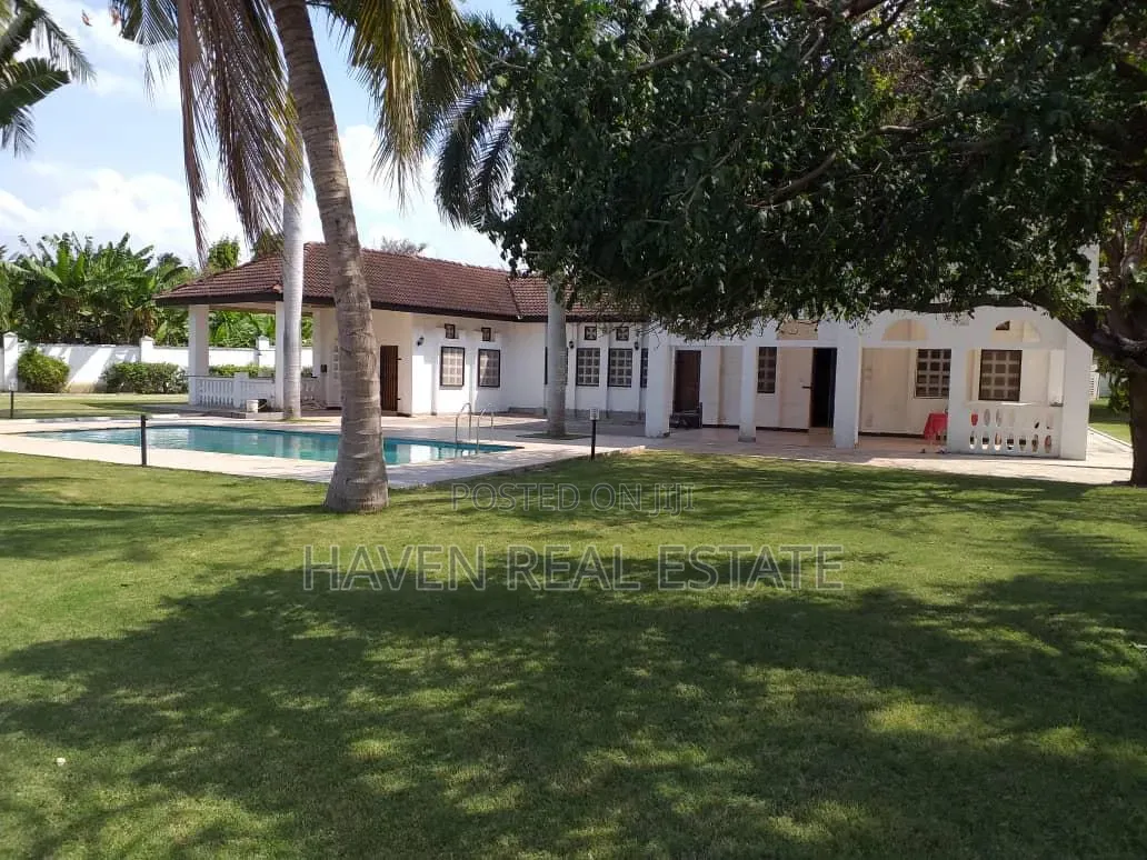 Furnished 8bdrm House in Mbezi Beach for rent