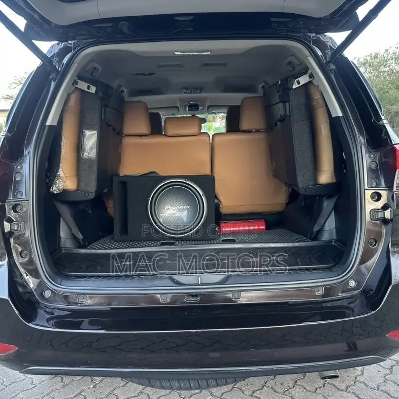 Toyota Fortuner 2016 Brown