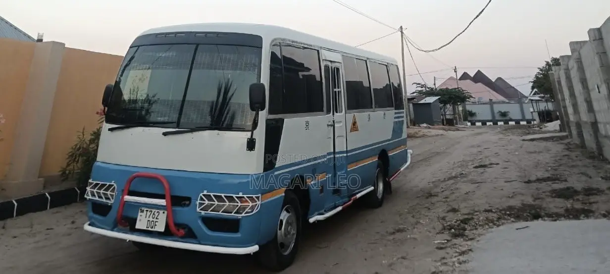 Nissan Civilian 2003 White