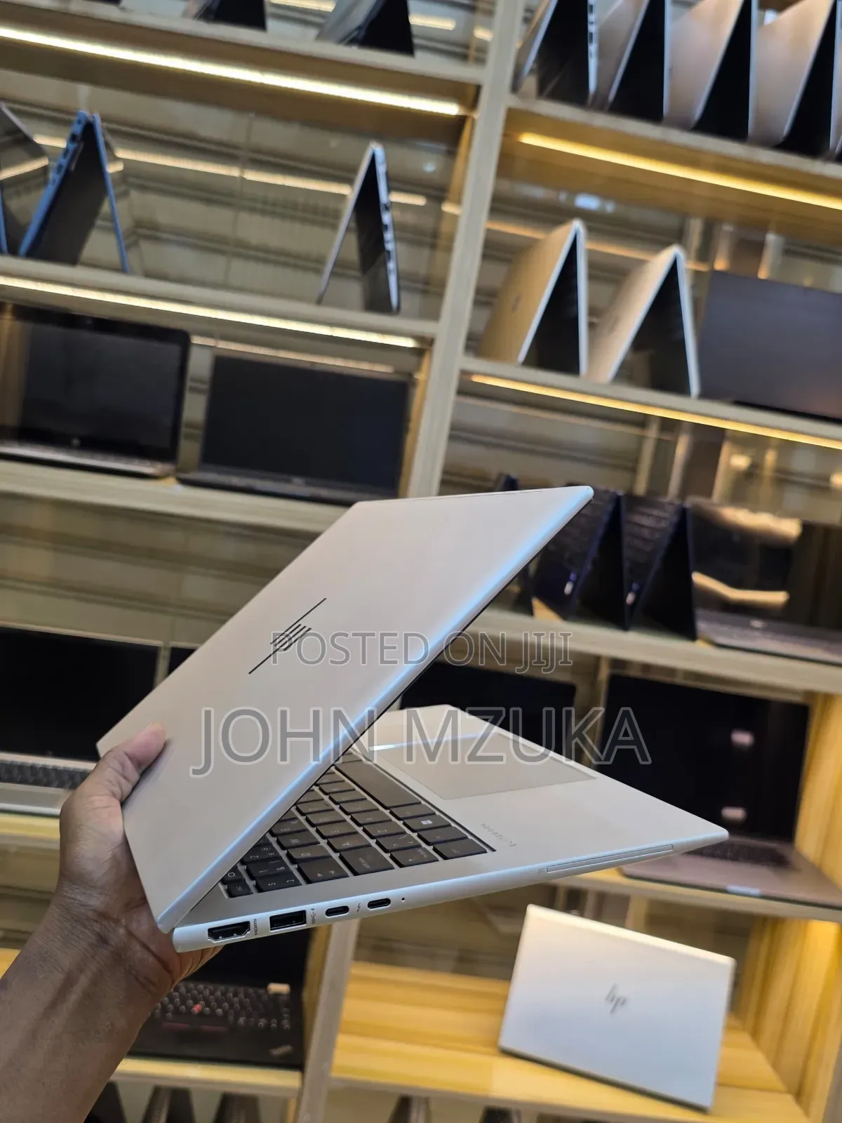 Laptop HP EliteBook 845 G10 16GB AMD Ryzen 5 SSD 256GB