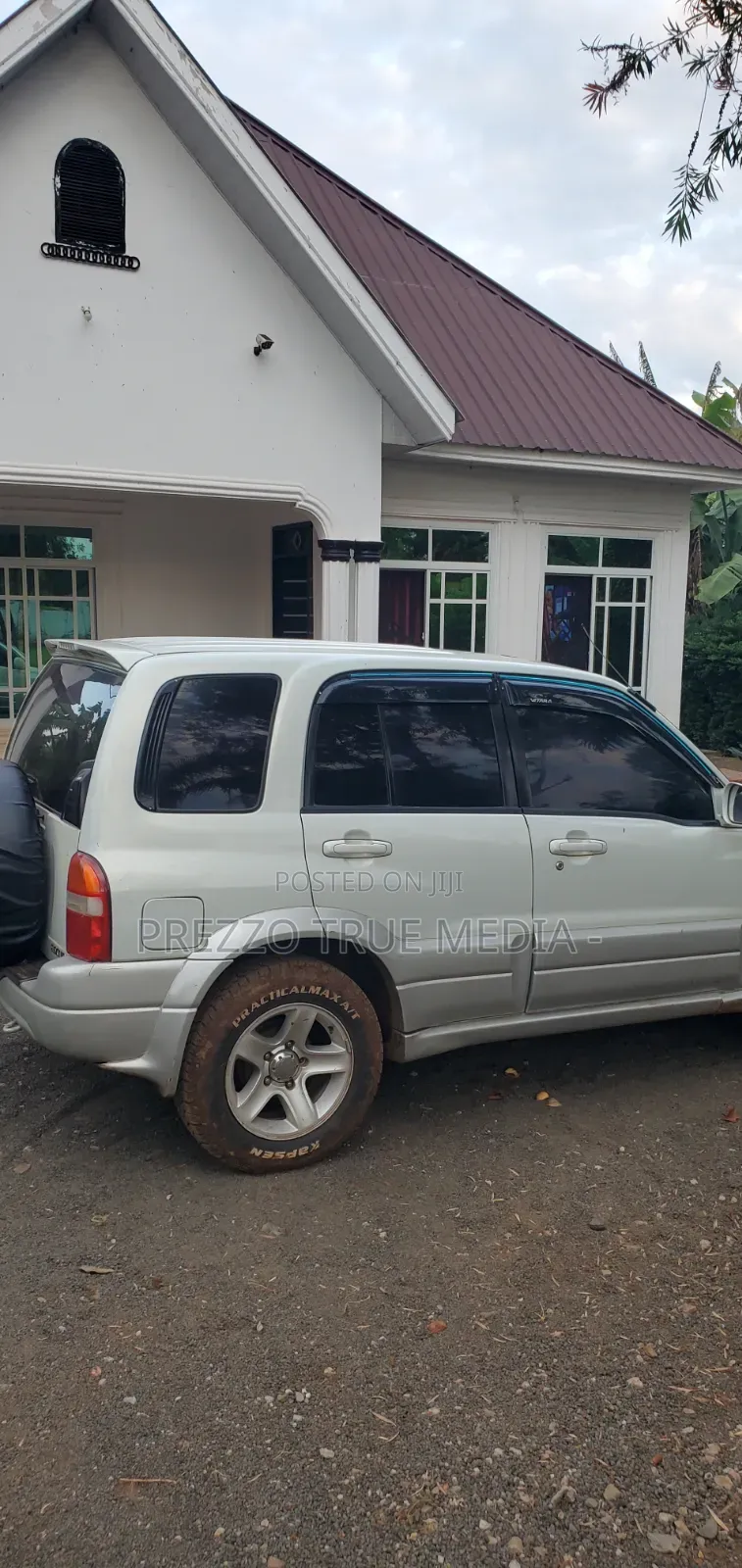 Suzuki Grand Vitara 2.0 1999 Pearl