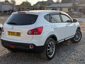 Nissan Dualis 2010 Pearl