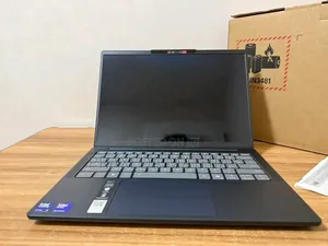 Lenovo IdeaPad 5 Slim 13th Gen i7 16GB Intel Core Ultra 5 SSD 512GB