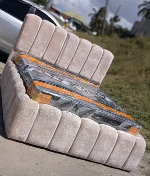 Kitanda Bedsofa Classic 5x6 Kubwa Ya Kisasa (Kitanda Tu)
