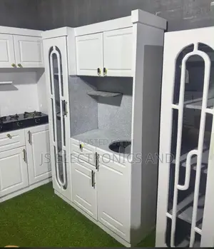 Kitchen Cabinet Kubwa Ya Kisasa Ina Droo Na Kabati La Vyombo