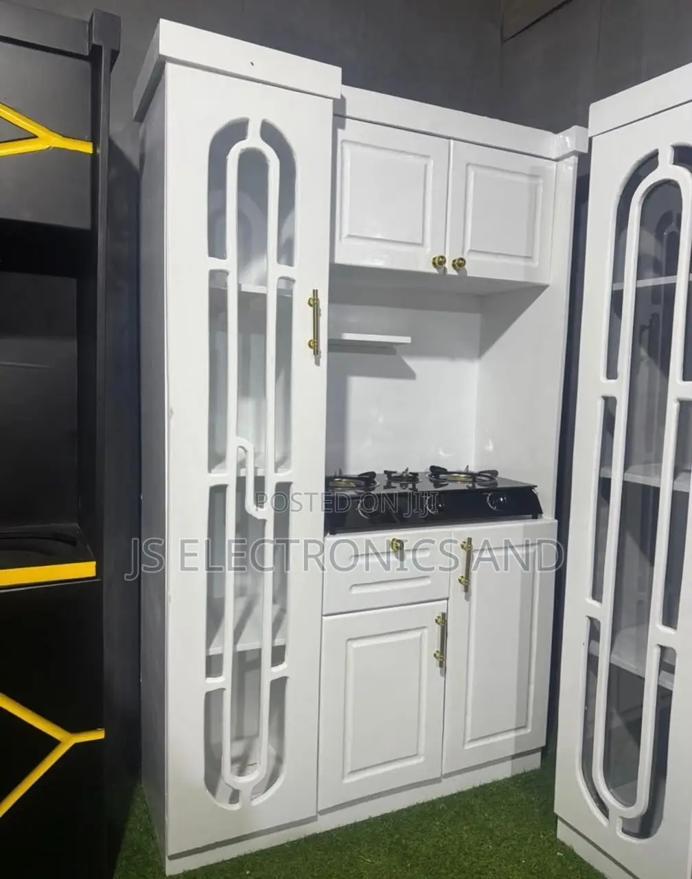 Kitchen Cabinet Kubwa Ya Kisasa Ina Kabati La Vyombo