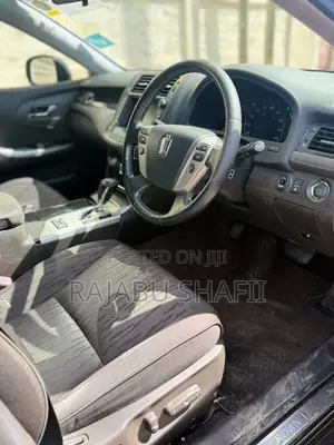 Toyota Crown 2010 Black
