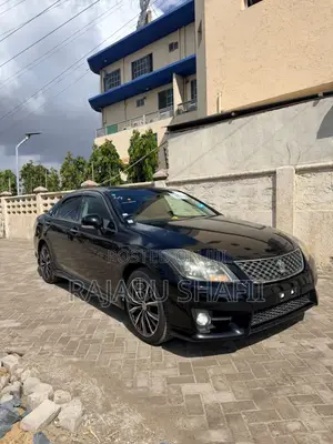 Toyota Crown 2010 Black