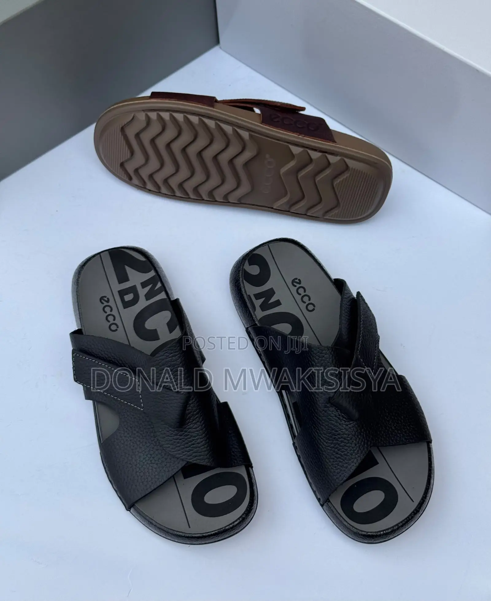 ECCO Leather Cross Sandals -